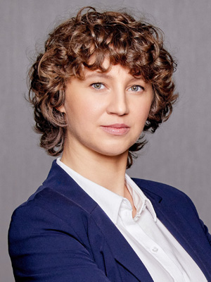 Marta Stępień, CFA