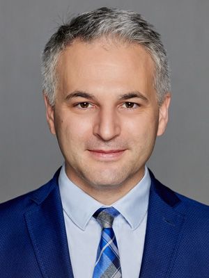 Adam Nowakowski, CFA